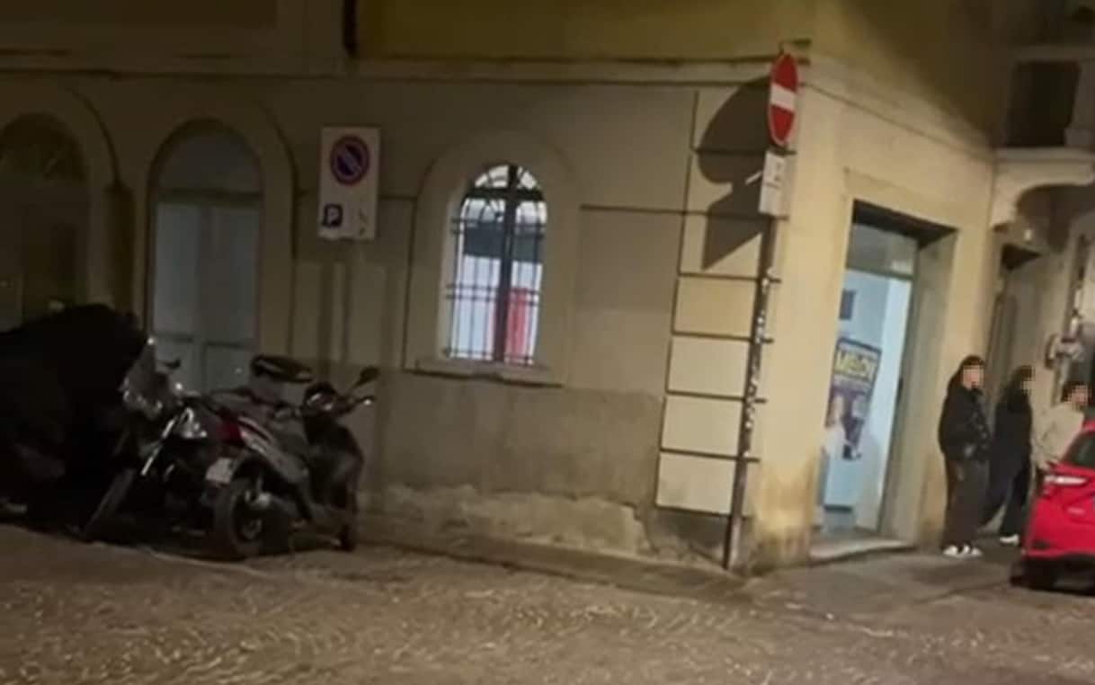 parma cori fascisti nella sede di fratelli d italia la procura apre un fascicolo