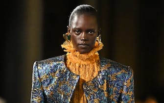 03-saint-laurent-paris-fashion-week-getty - 1