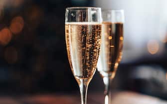 Close-up of glasses with champagne.