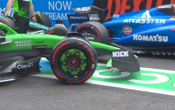 https://static.sky.it/editorialimages/7888a621d5866eacca02836717b040a439d55dec/skysport/it/motori/formula-1/video/2025/07/26/f1-gp-belgio-alonso-stroll-incidente-qualifiche-pitlane-video/pitlane_qualifiche.jpg?im=Resize,width=565
