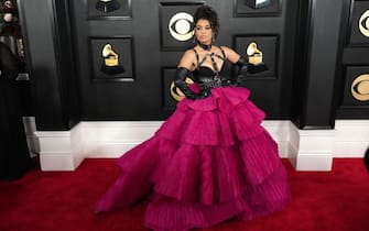 28 bis grammy_awards_2023_look_red_carpet_hannah_monds_gettyilliams_getty - 1