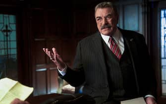 Tom Selleck “Loyalty” – Jaime goes undercover with a deadly human trafficking ring and Danny and Baez investigate a homicide connected to Darryl Reid (Malika Yoba), Danny’s old partner. Also, Frank grapples with whether to publicly support Mayor Chase (Dylan Walsh) on a policy decision and Eddie is determined to teach a young shoplifter a lesson, on part one of the two-part premiere of the fourteenth season of BLUE BLOODS, Friday, Feb. 16 (10:00-11:00 PM, ET/PT) on the CBS Television Network, and streaming on Paramount+ (live and on demand for Paramount+ with SHOWTIME subscribers, or on demand for Paramount+ Essential subscribers the day after the episode airs)*. Pictured: Tom Selleck as Frank Reagan Photo: Peter Kramer/CBS ©2023 CBS Broadcasting, Inc. All Rights Reserved.