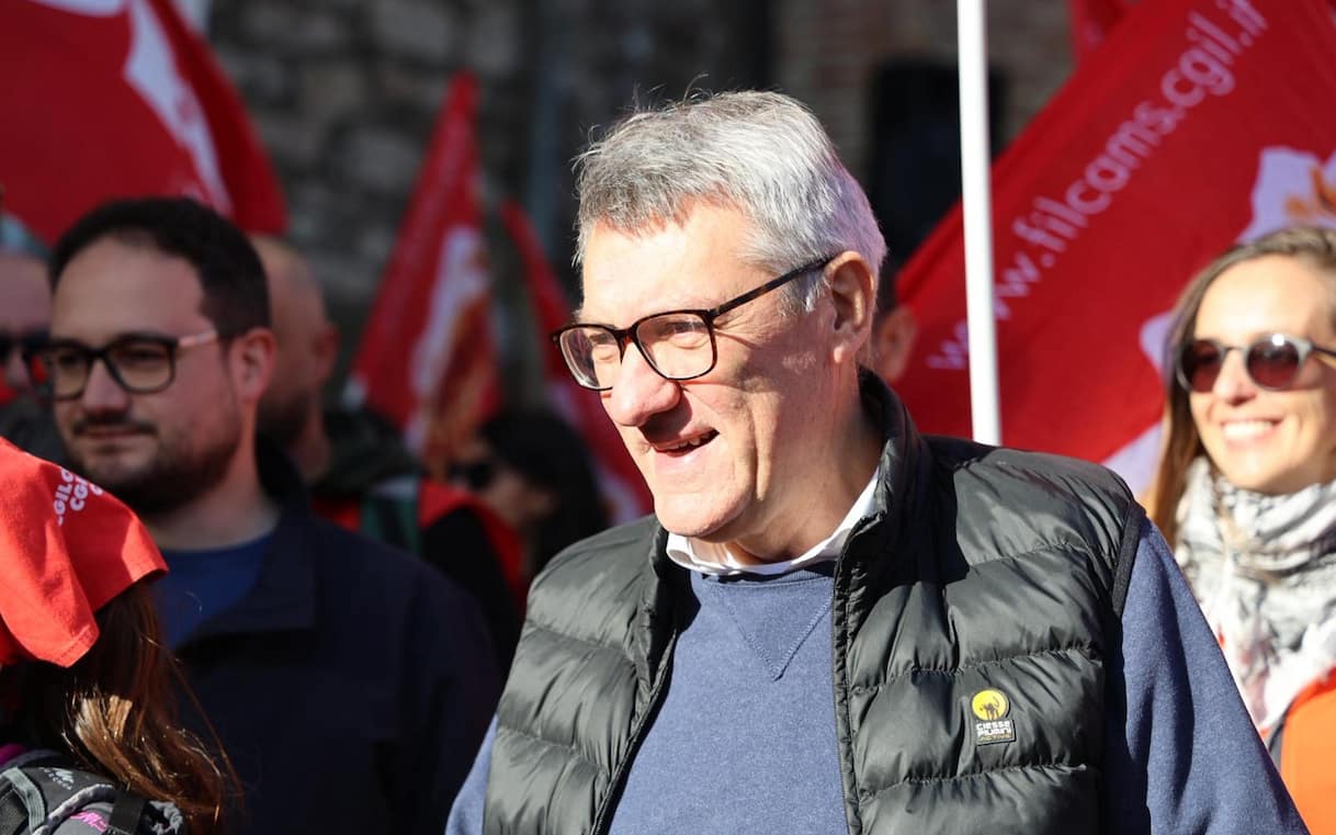 Roma, al via la manifestazione della Cgil: interverrà anche Ranucci Roma, al via la manifestazione della Cgil: interverrà anche Ranucci