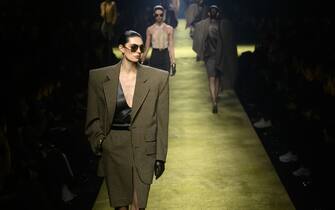 Paris Fashion Week sfilata Saint Laurent