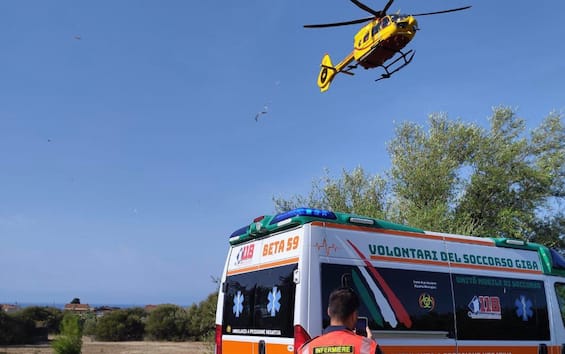 Scontro frontale ad Arzachena, muoiono due ragazzi di 17 e 18 anni
