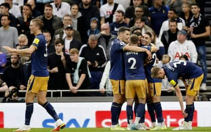 Cade il Tottenham di Conte, pareggia l'Arsenal