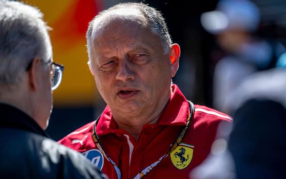 https://static.sky.it/editorialimages/79f8a4189b8026ff97840131e6f44277784332c9/skysport/it/motori/formula-1/video/2025/06/27/f1-gp-austria-capelli-commento-video/vasseur_ipa.jpg?im=Resize,width=565
