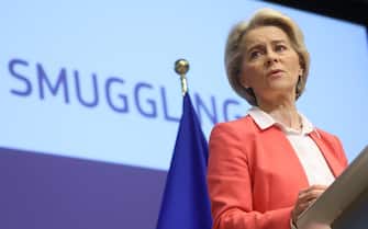 epa10998706 European Commission President Ursula von der Leyen opens the first International Conference on a Global Alliance to Counter Migrant Smuggling, in Brussels, Belgium, 28 November 2023. The conference brings together representatives from Member States aiming to strengthen international cooperation against migrant smuggling.  EPA/OLIVIER HOSLET