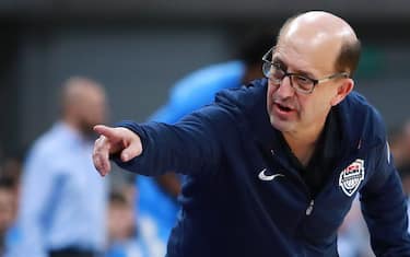 MONTEVIDEO, URUGUAY - DECEMBER 02: Head coach Jeff Van Gundy of USA gestures during a match between Uruguay and USA as part of Group E of FIBA Americas Qualifiers for China 2019 FIBA World Cup at Antel Arena on December 2, 2018 in Montevideo, Uruguay. NOTE TO USER: User expressly acknowledges and agrees that, by downloading and or using this photograph, user is consenting to the terms and conditions of Getty Images License Agreement. Mandatory Copyright Notice: Copyright 2018 NBAE. (Photo by Getty Images/NBAE via Getty Images)