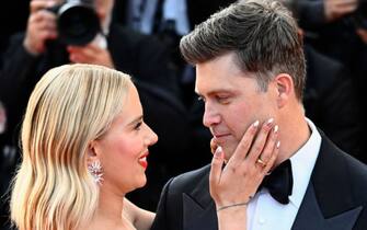Scarlett Johansson e Colin Jost