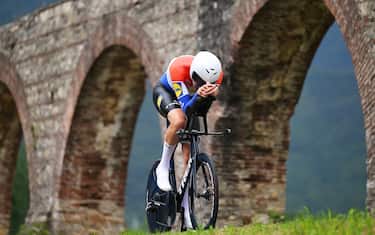 PISA, ITALY - MAY 20: Daan Hoole of Netherlands and Team Lidl - Trek competes during the 108th Giro d'Italia 2025, Stage 10 a 28.6km individual time trial stage from Lucca to Pisa / #UCIWT / on May 20, 2025 in Pisa, Italy. (Photo by Dario Belingheri/Getty Images)