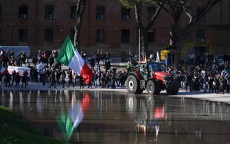 Farmers gather at Circo Massimo during a protest to ask for better working conditions on February 15, 2024 in Rome. Farmers staged demonstrations for weeks all around Italy to demand lower fuel taxes, better prices for their products and an easing of EU environmental regulations that they say makes it more difficult to compete with cheaper foreign produce. (Photo by Tiziana FABI / AFP)