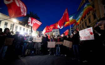 Manifestazione dalla Rete degli Studenti Medi 'Contro le manganellate e la gestione del ministro dell'Interno Matteo Piantedosi" in riferimento agli eventi accaduti a Pisa, Firenze e Catania, tra manifestanti e Forze dell'Ordine, Roma, 25 febbraio 2024. ANSA/ANGELO CARCONI