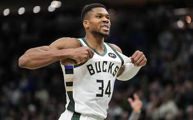 GIANNIS NON SI FERMA