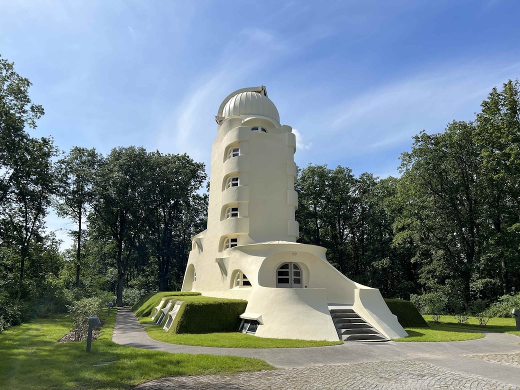 Einsteinturm-2023-aussen.original_11zon.jpg
