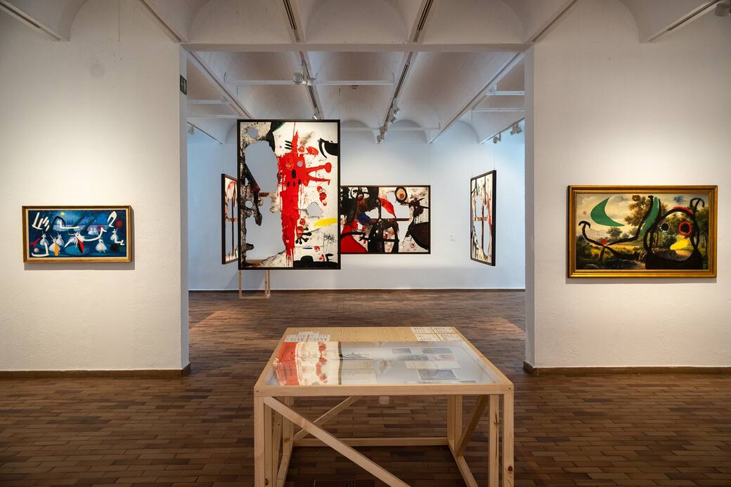 Miró.El_llegat_més_íntim._Imatge_de_sala._Fundació_Joan_Miró_Barcelona._Foto_Davide_Camesasca_(6).jpg