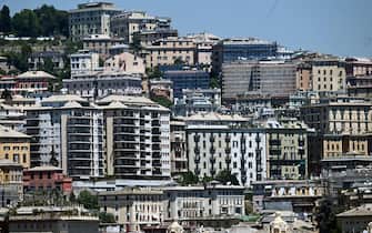 Veduta di case, palazzi e condomini. Genova, 04 luglio 2022
ANSA/LUCA ZENNARO