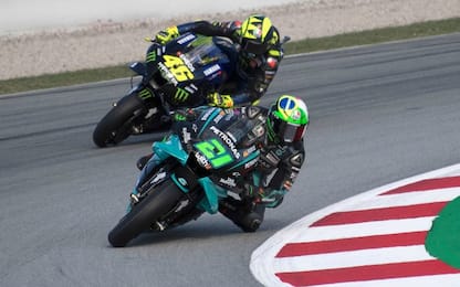 Montmeló, pole Morbidelli. 2° Quartararo, 3° Vale