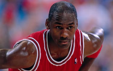 CHICAGO BULLS: MICHAEL JORDAN