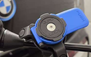 Supporto per specchietto moto
