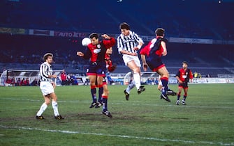 TURIN, ITALY - MARCH 15: Juventus player Dino Baggio during Juventus - Cagliari, Uefa cup, on march 15, 1994 in Turin, Italy. (Photo by Juventus FC - Archive/Juventus FC via Getty Images)