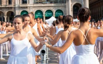 ondance milano roberto bolle piazza duomo ballo in bianco