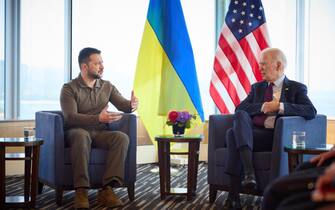 epa10642762 A handout photo made available by the Ukrainian Presidential Press Service shows Ukraine's President Volodymyr Zelensky (L) and US President Joe Biden (R) during a meeting, in Hiroshima, Japan, 21 May 2023, on the sidelines of the G7 Summit Leaders' Meeting.  EPA/UKRAINIAN PRESIDENTIAL PRESS SERVICE HANDOUT -- MANDATORY CREDIT: UKRAINIAN PRESIDENTIAL PRESS SERVICE -- HANDOUT EDITORIAL USE ONLY/NO SALES