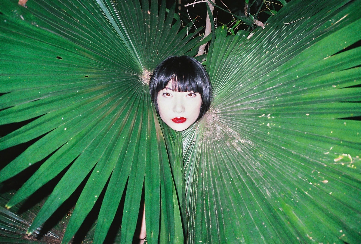 Ren-Hang-Portrait-Plant-2012.-Courtesy-Stieglitz19-and-Ren-Hang-Estate.jpeg