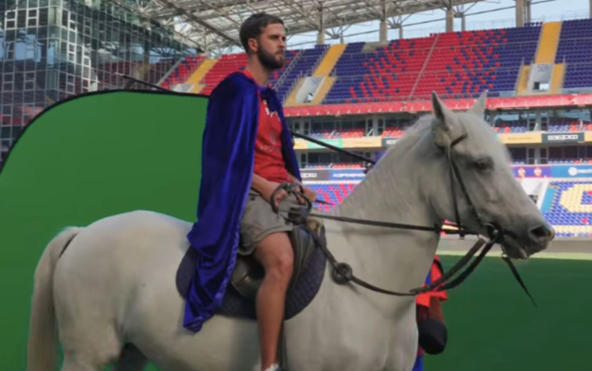 Pjanic torna… a cavallo: ha firmato col CSKA