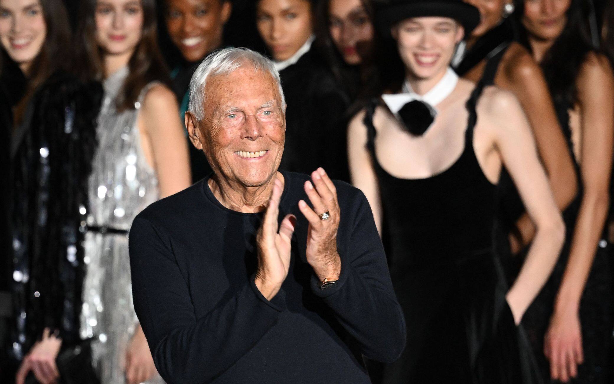 La sfilata di Emporio Armani alla Milano Fashion Week 2023