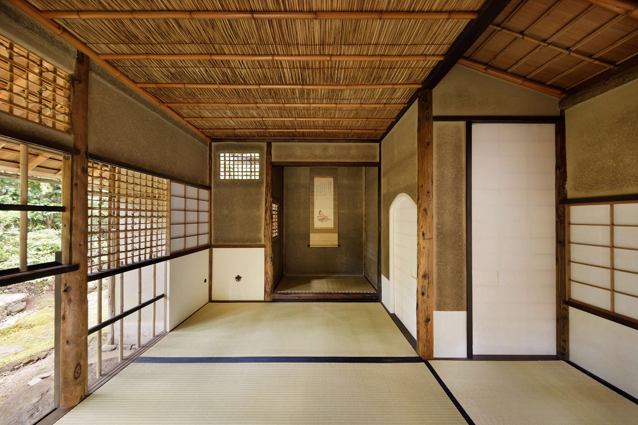 Windowology_at_Japan_House_London_-_Takumi_Ota_Photography_Co._Ltd._2019_copia.jpg