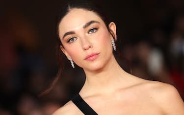 ROME, ITALY - OCTOBER 15: Matilda De Angelis attends the red carpet for "Rapiniamo Il Duce" during the 17th Rome Film Festival at Auditorium Parco Della Musica on October 15, 2022 in Rome, Italy. (Photo by Vittorio Zunino Celotto/Getty Images)