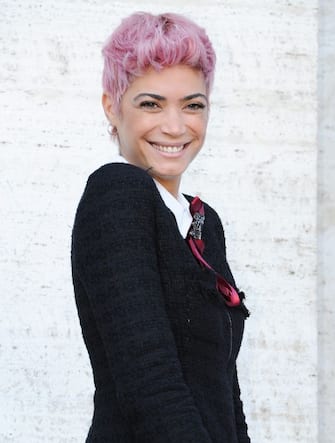02b_celebrity_capelli_rosa_look_getty - 1