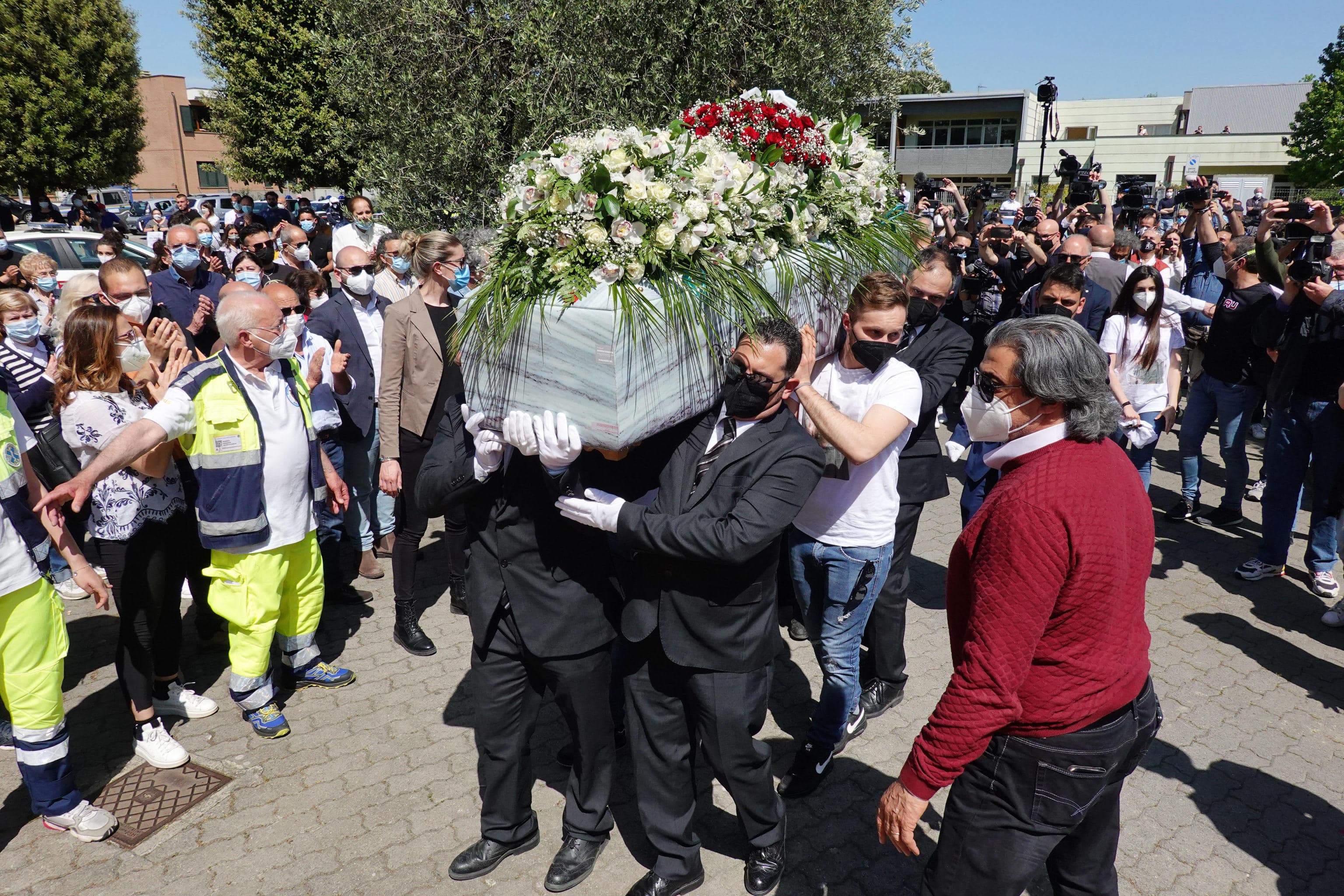 Funerali Luana D'Orazio