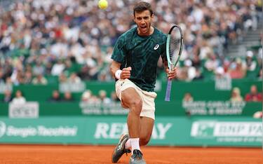 MONTE-CARLO, MONACO - APRIL 12: Lorenzo Musetti of Italy celebrates during the semi final match between Lorenzo Musetti of Italy and Alex De Minaur of Australia
during day severn of the Rolex Monte-Carlo Masters at Monte-Carlo Country Club on April 12, 2025 in Monte-Carlo, Monaco. (Photo by Clive Brunskill/Getty Images)