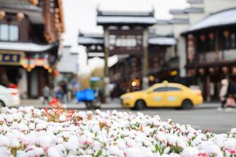 NANJING, CHINA - DECEMBER 16, 2023 - Photo taken on Dec 16, 2023 shows the snow scenery of Confucius Temple scenic area in Nanjing, East China's Jiangsu province. (Photo credit should read CFOTO/Future Publishing via Getty Images)