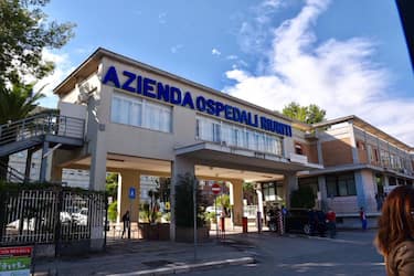 L'esterno degli Ospedali Riuniti di Foggia, in una immagine del 21 settembre 2017.
ANSA/FRANCO CAUTILLO