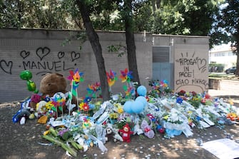 People continue to leave flowers at the place where the car accident occurred where a 5-year-old child died, in Casal Palocco, Rome, Italy, 16 June 2023.   ANSA/EMANUELE VALERI