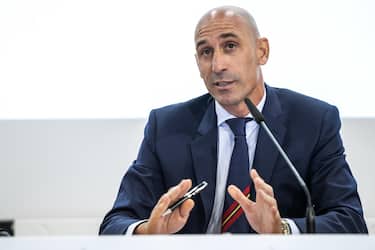 epa10224803 Spanish Royal Federation of Soccer (RFEF) Luis Rubiales speaks during a press conference about the announcing that Ukraine is joining Spain and Portugal in their joint bid to host the World Cup in 2030, at the UEFA Headquarters, in Nyon, Switzerland, 05 October 2022. The proposal comes seven months into the ongoing Russian invasion of Ukraine and harnesses the idea that soccer can restore hope and peace.  EPA/MARTIAL TREZZINI