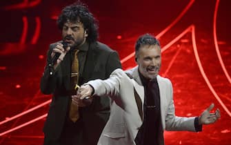Italian singers Francesco Renga and Nek (R) perform on stage at the Ariston theatre during the 74th Sanremo Italian Song Festival in Sanremo, Italy, 09 February 2024. The music festival runs from 06 to 10 February 2024.   ANSA/RICCARDO ANTIMIANI