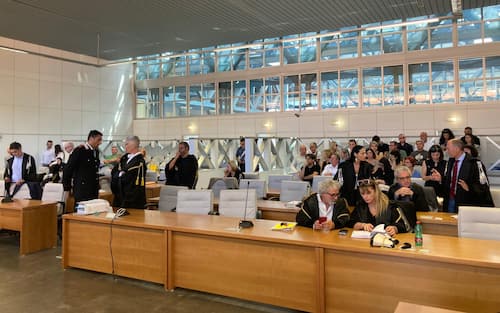 L'aula del processo bis al Tribunale di Ancona per la strage della discoteca Lanterna a Corinaldo (Ancona) in cui morirono nella notte tra il 7 e l'8 dicembre 2018 cinque minorenni e una mamma di 39 anni, 17 giugno 2024.   ANSA / Marina Verdenelli