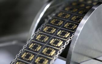 ZELENOGRAD, MOSCOW, RUSSIA – SEPTEMBER 6, 2021: A silicon wafer at a workshop manufacturing microchips for electronic passports at the Mikron plant. Alexander Ryumin/TASS/Sipa USA