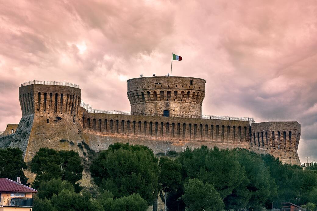 Rocca_di_Acquaviva_Marche_foto_Simona_Capecci4.jpg