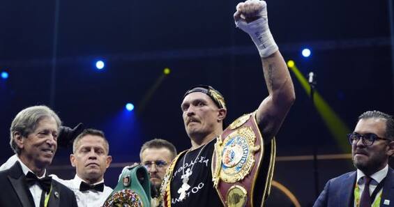 Usyk Beats Fury Again in Heavyweight Rematch