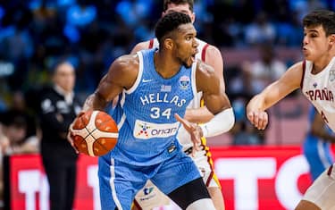 4.09 | GRECIA-SPAGNA 90-86