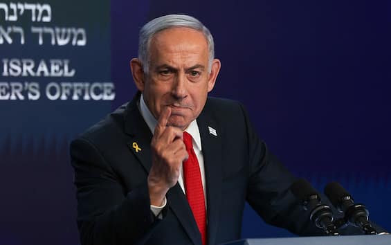 Iran, Netanyahu: 'Aspettiamo diverse ondate di attacchi da Teheran'