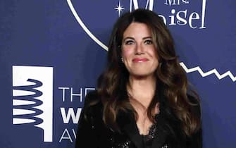 epa07568361 US television personality Monica Lewinsky poses on the red carpet as he arrives for the 2019 Webby Awards at Cipriani Wall Street in New York, New York, USA, 13 May 2019.  EPA/JASON SZENES