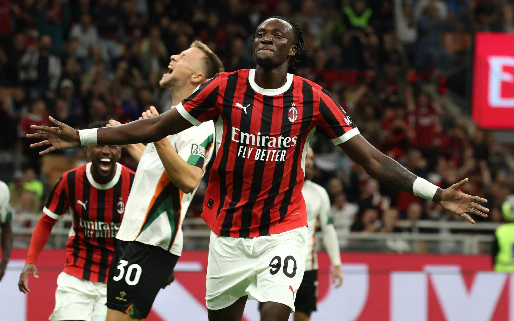 Prima vittoria del Milan: 4-0 al Venezia!