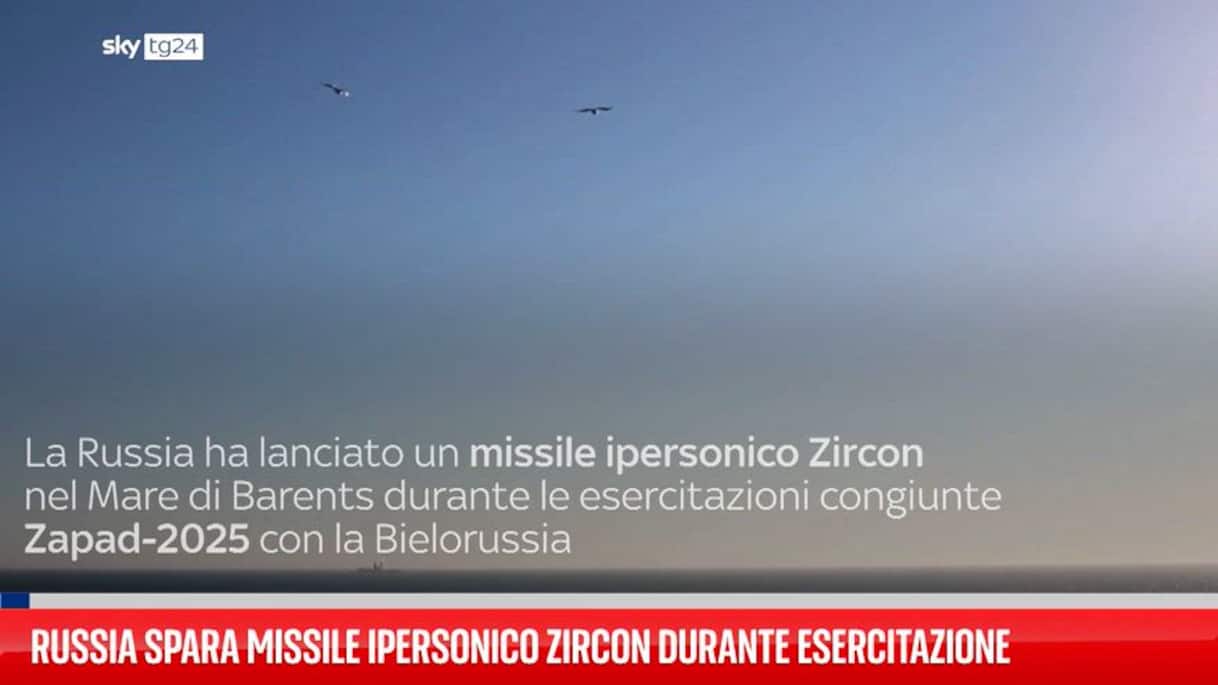 Russia spara missile ipersonico Zircon durante esercitazione | Video ...
