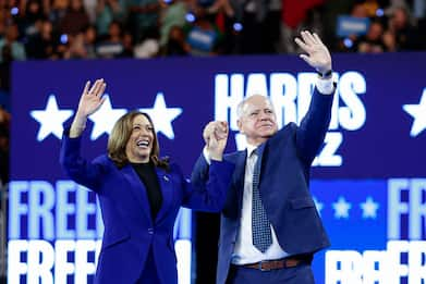 Usa Weekly News, la prima intervista di Kamala Harris e Tim Walz